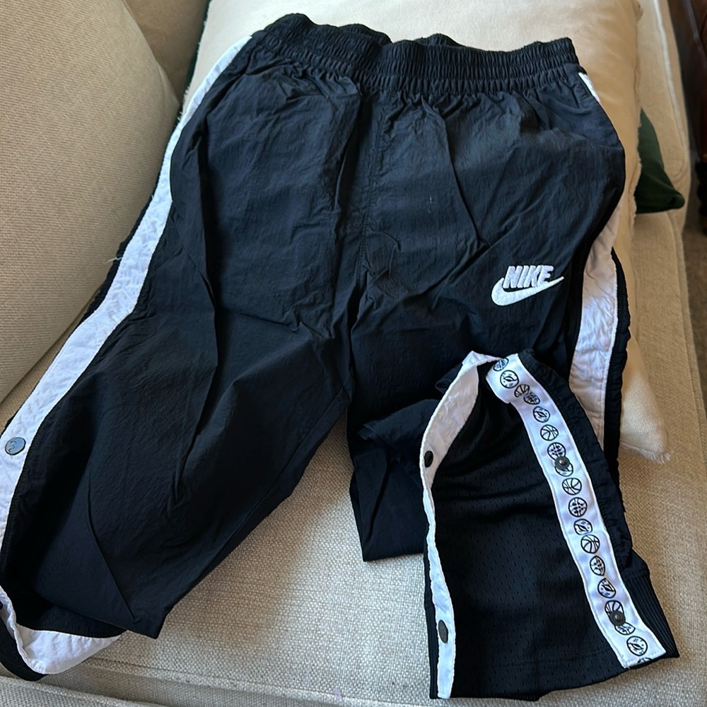 Nike youth medium athletic pants